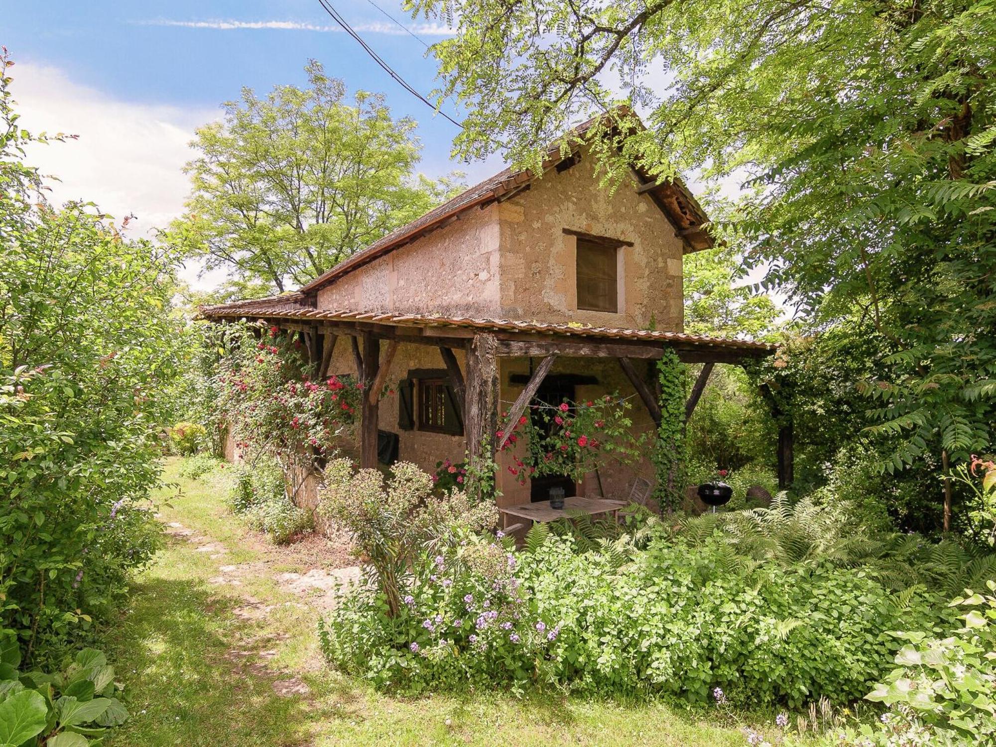 Cottage In Les Eyzies De Tayac Sireuil With Pool Meyrals Экстерьер фото