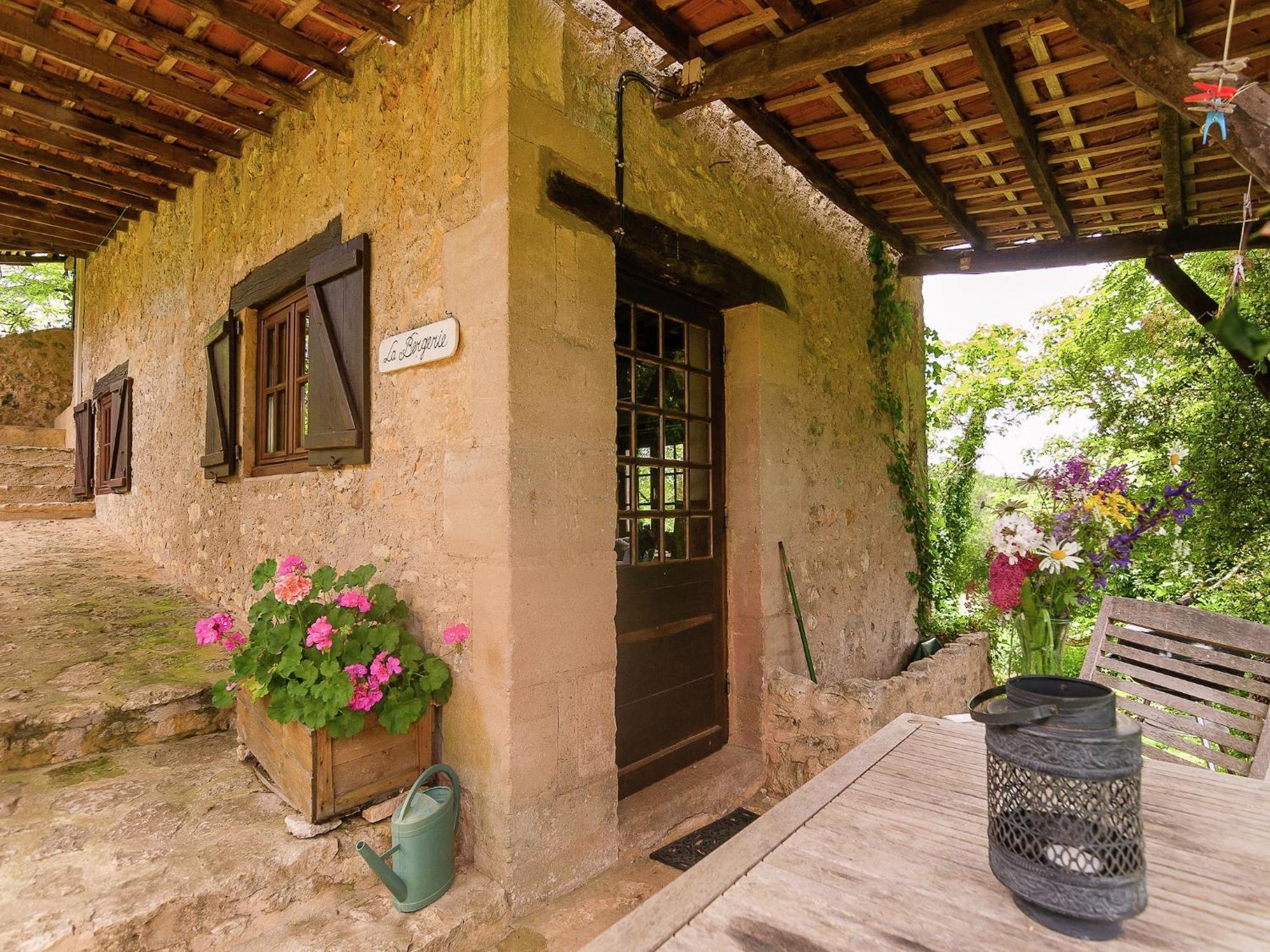 Cottage In Les Eyzies De Tayac Sireuil With Pool Meyrals Экстерьер фото